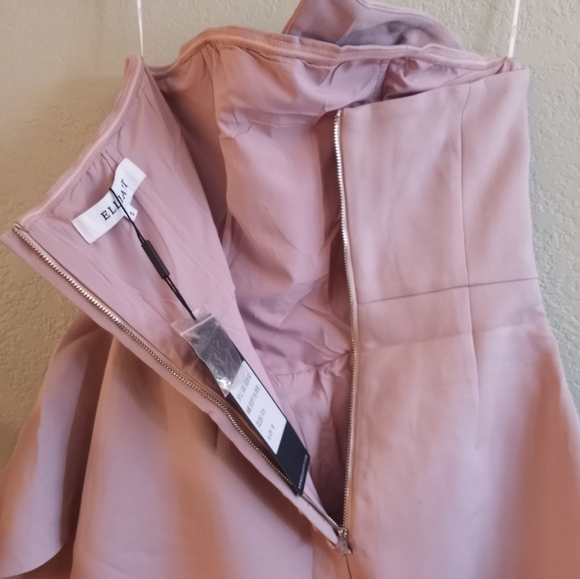 Elliat NWT High Low Asymetric Ruffle Reception Dress in Iris Pastel Lavender - Picture 7 of 8